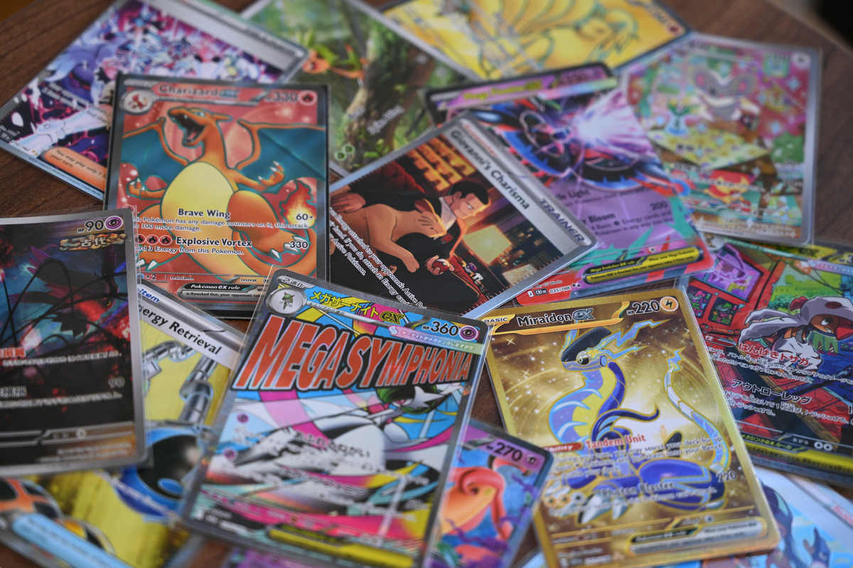 Single Pokemon Cards